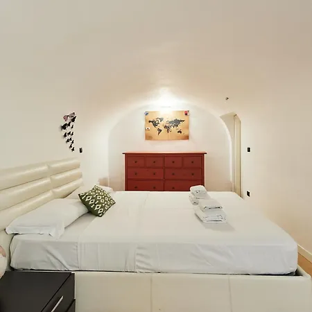 Apartment Iflat Marvellous Near Via Del Corso
