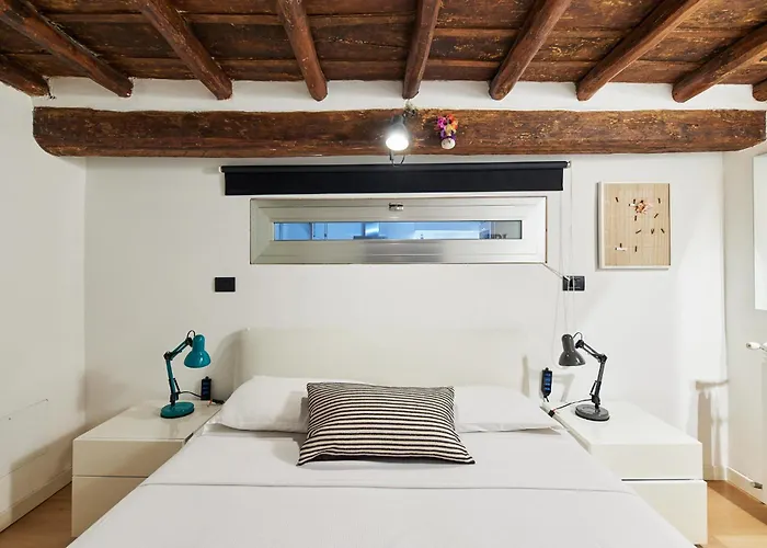 Lägenhet Iflat Marvellous Near Via Del Corso Rom