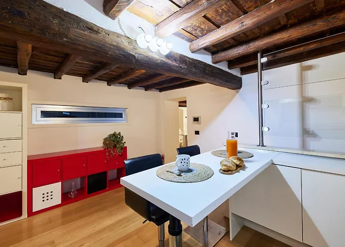 Lägenhet Iflat Marvellous Near Via Del Corso